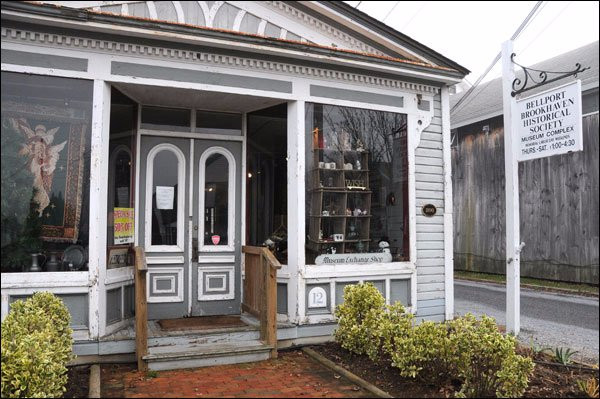 Bellport - Brookhaven Historic society Exchange Shop景点图片