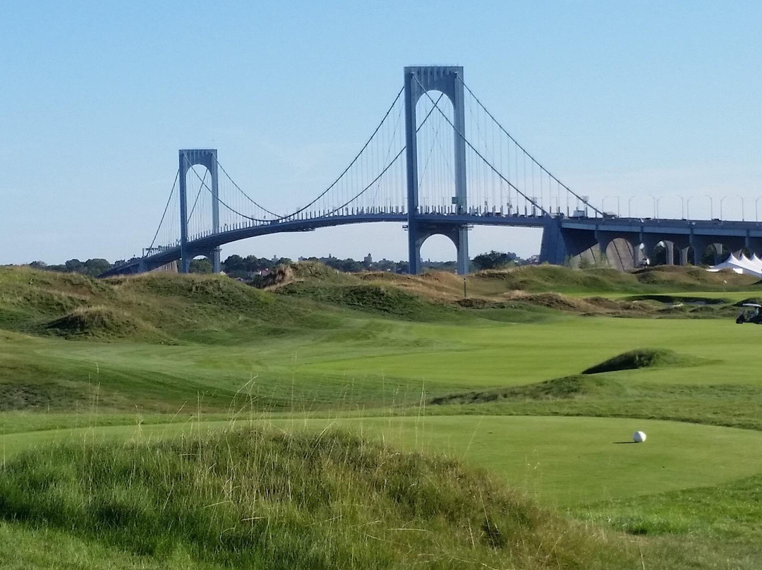 Trump Golf Links at  Ferry Point景点图片