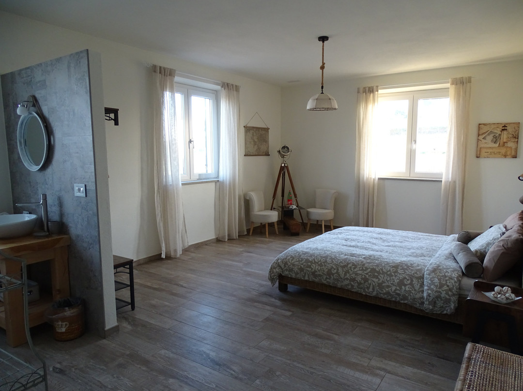 Al Tirabuson Countryhouse主图