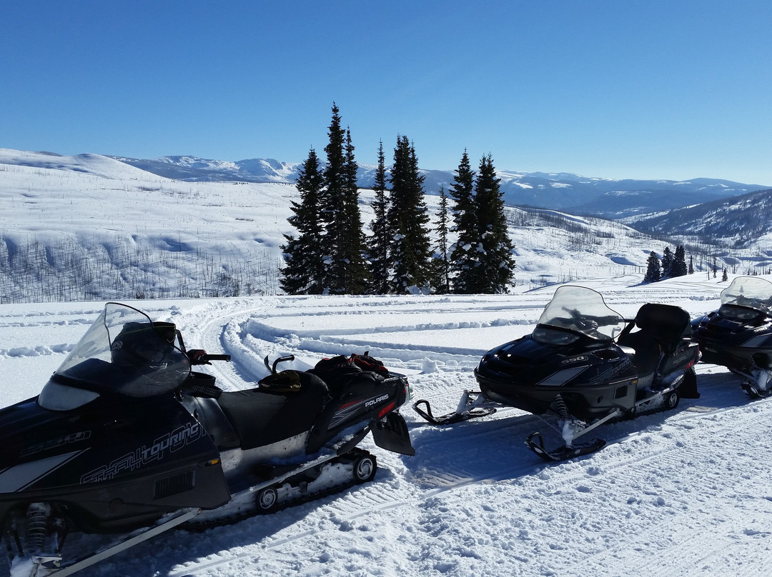 High Mountain Snowmobile Tours-斯廷博特斯普林斯必去景点