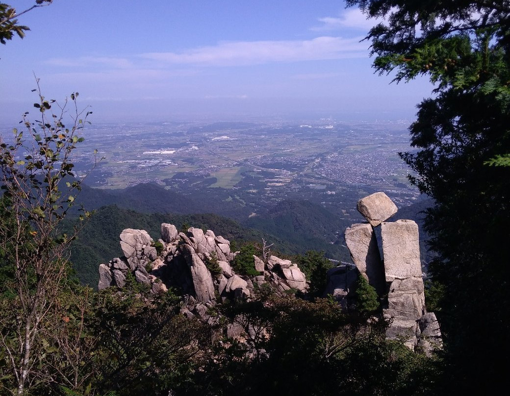 Jizoiwa Rock景点图片