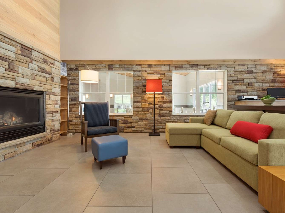 Country Inn & Suites by Radisson, Decorah, IA主图