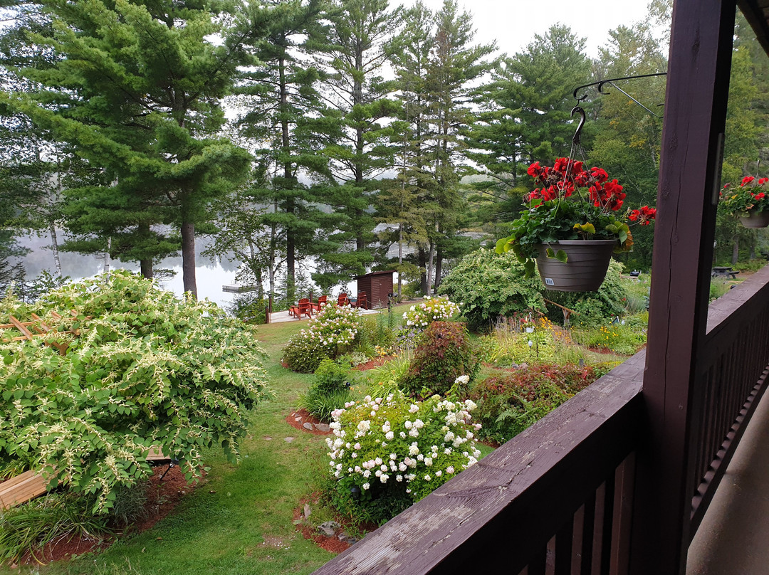 春湖度假酒店主图