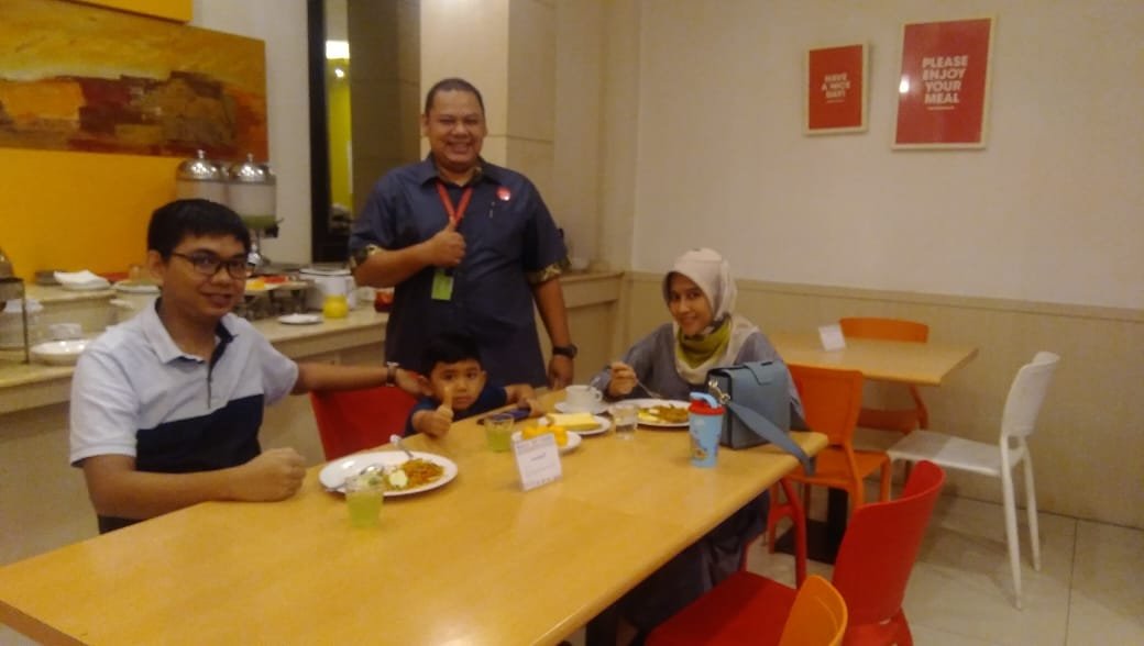 Zuri Express Hotel Pekanbaru-餐饮