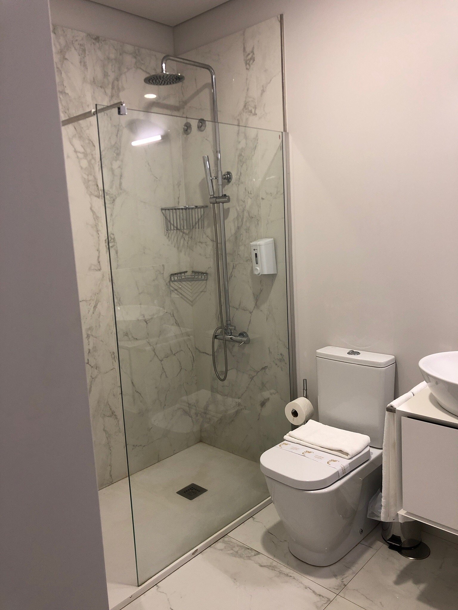 Basto Vila Hotel-官方