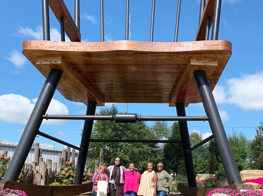 World's Largest Rocking Chair-Casey必去景点
