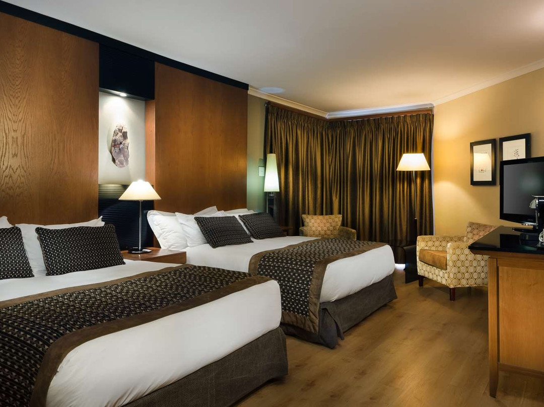 The Oasis Hotel主图