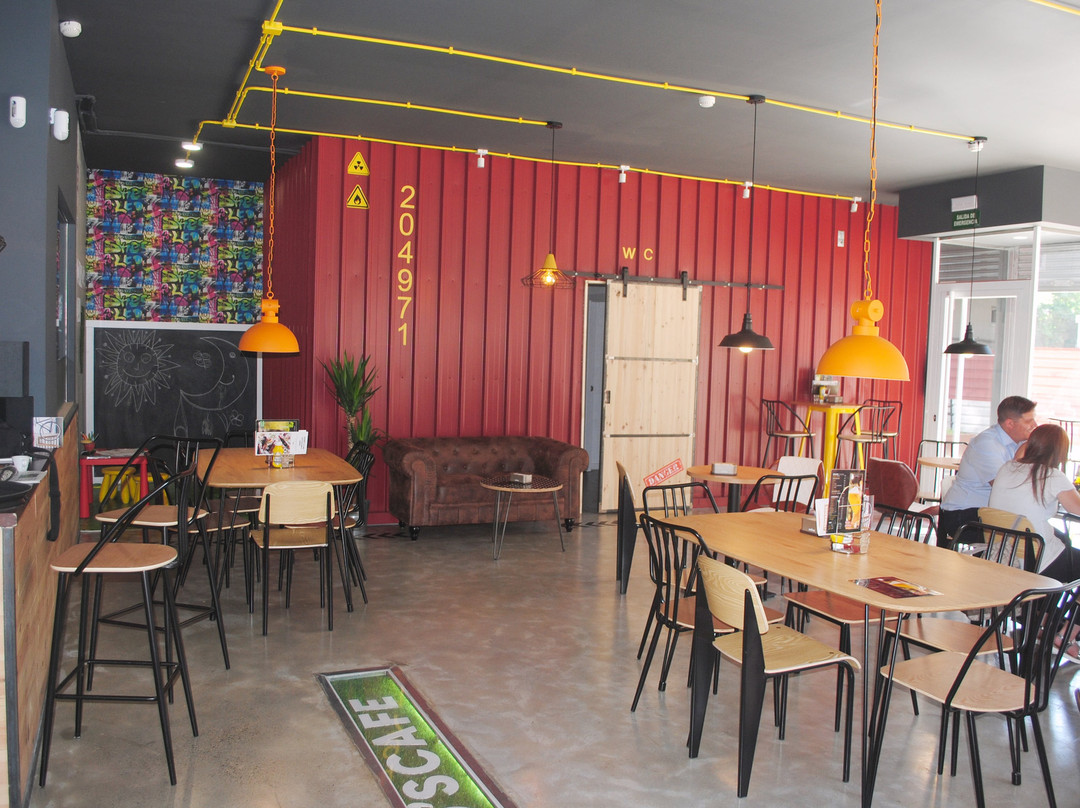 Darco’s Cafe
