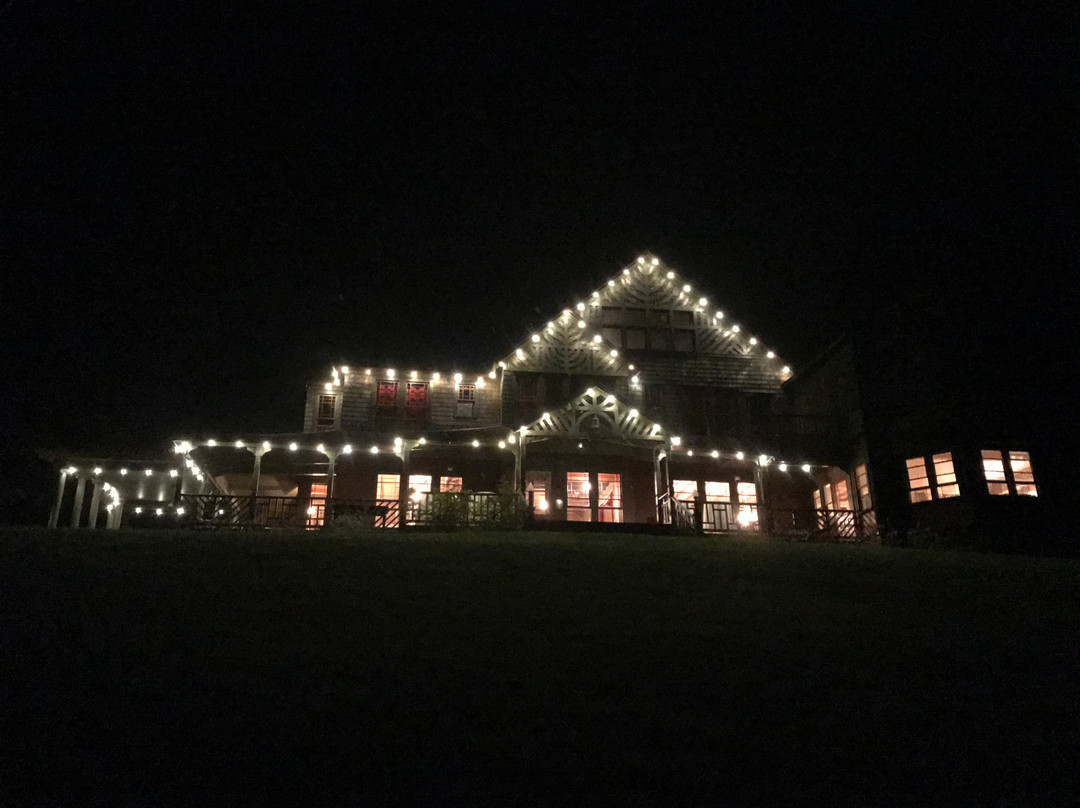 Spillian: A Place to Revel主图