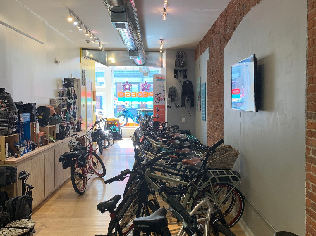 Pedego Electric Bikes SoNo-诺沃克必去景点