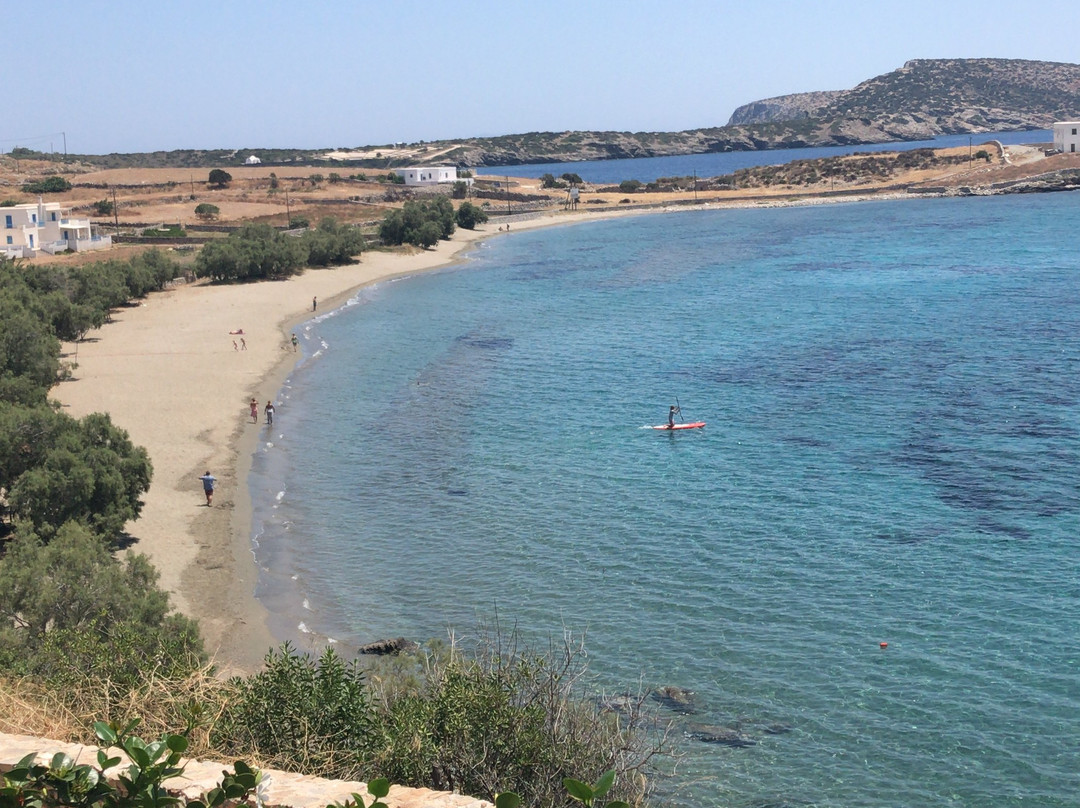 Tsigouri Beach-Schinoussa必去景点