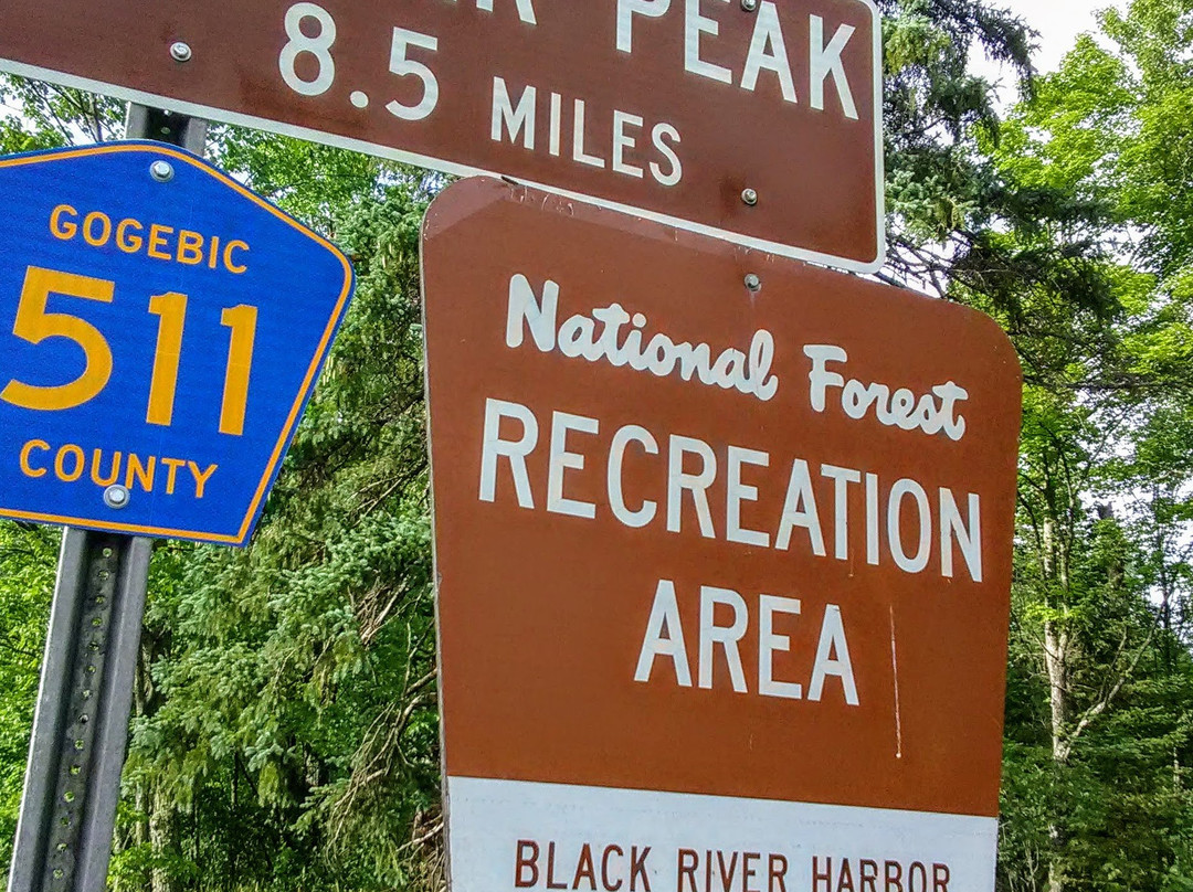 Black River Harbor Recreation Area景点图片