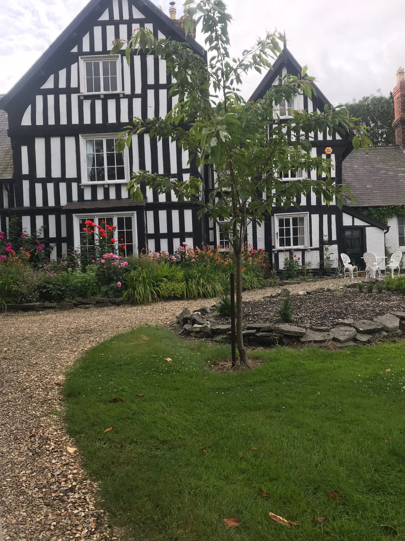 Rorrington Hall-官方