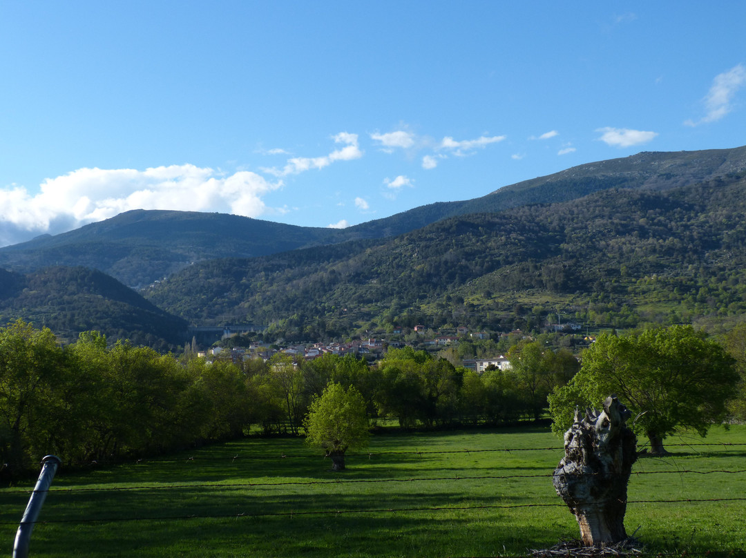 提塔尔旅馆主图