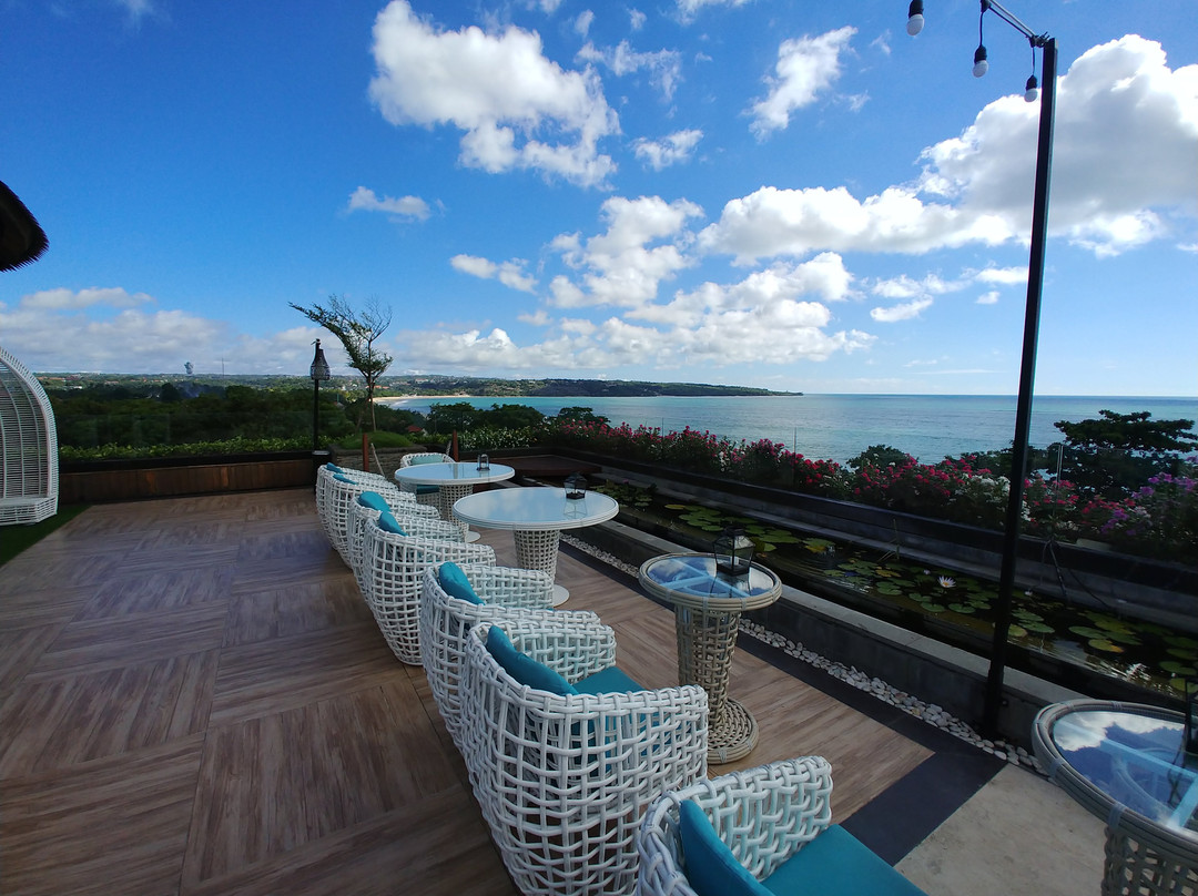 金巴兰湾海滩水疗度假村主图