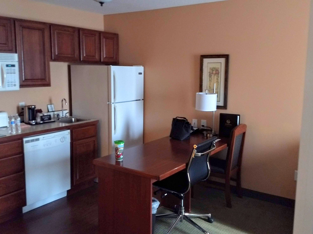 GrandStay Residential Suites Hotel Sheboygan主图