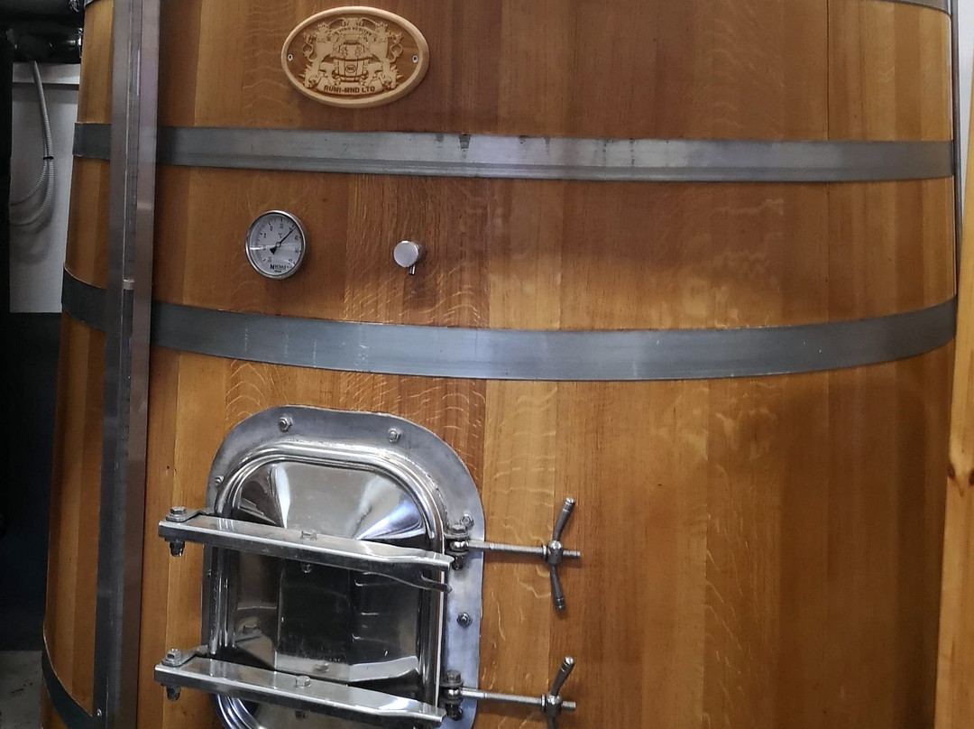 Yalovo Winery景点图片