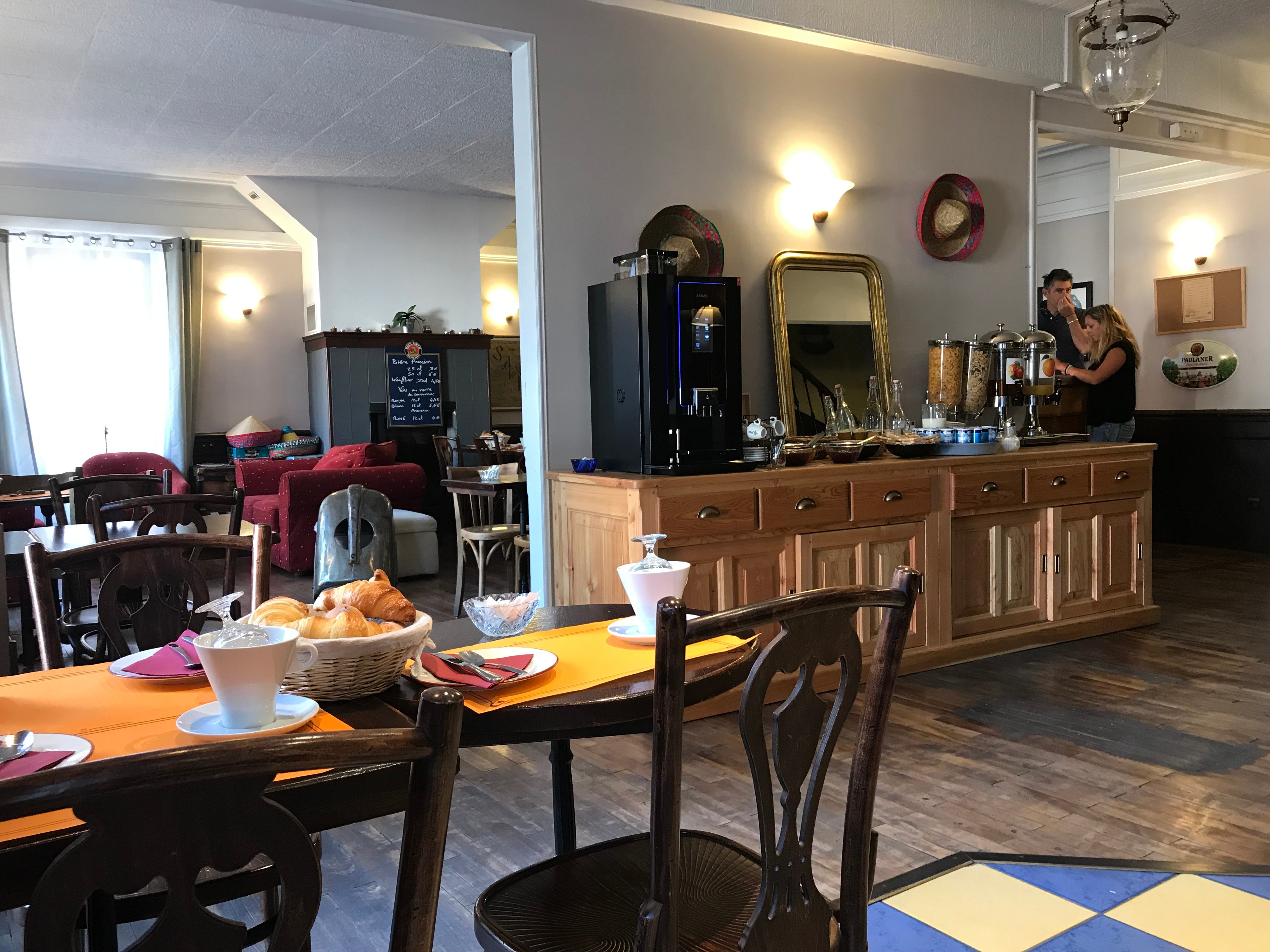 Le Grand Hotel Barcelonnette-餐饮
