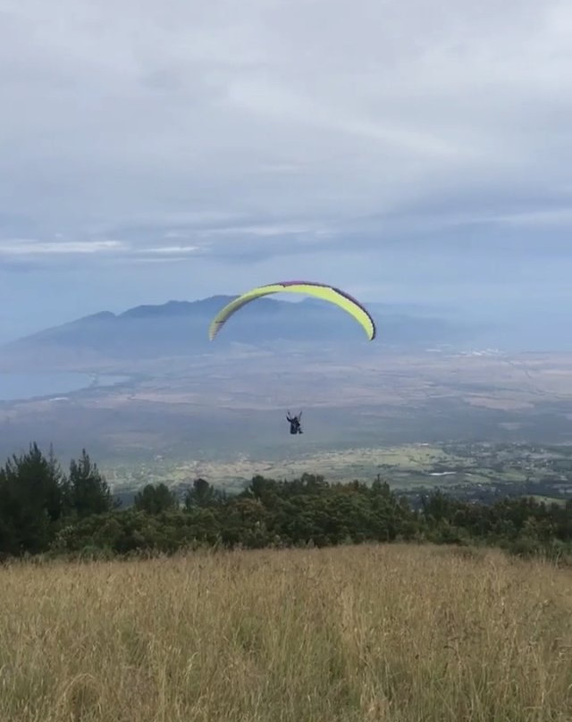 Paraglide Maui景点图片