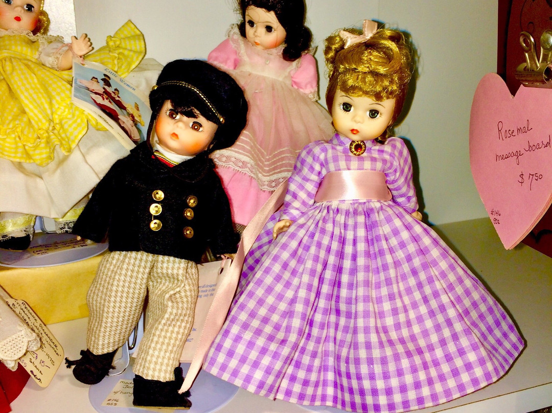 Plain & Fancy Antique Mall-大福克斯必去景点