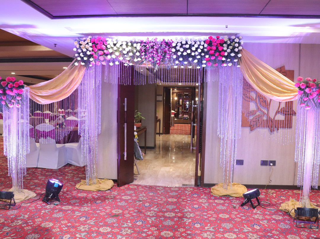 格拉齐亚-财富酒店主图