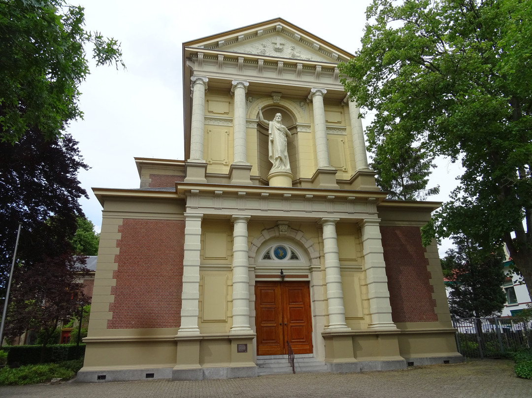 Oud-Katholieke St. Vituskerk景点图片