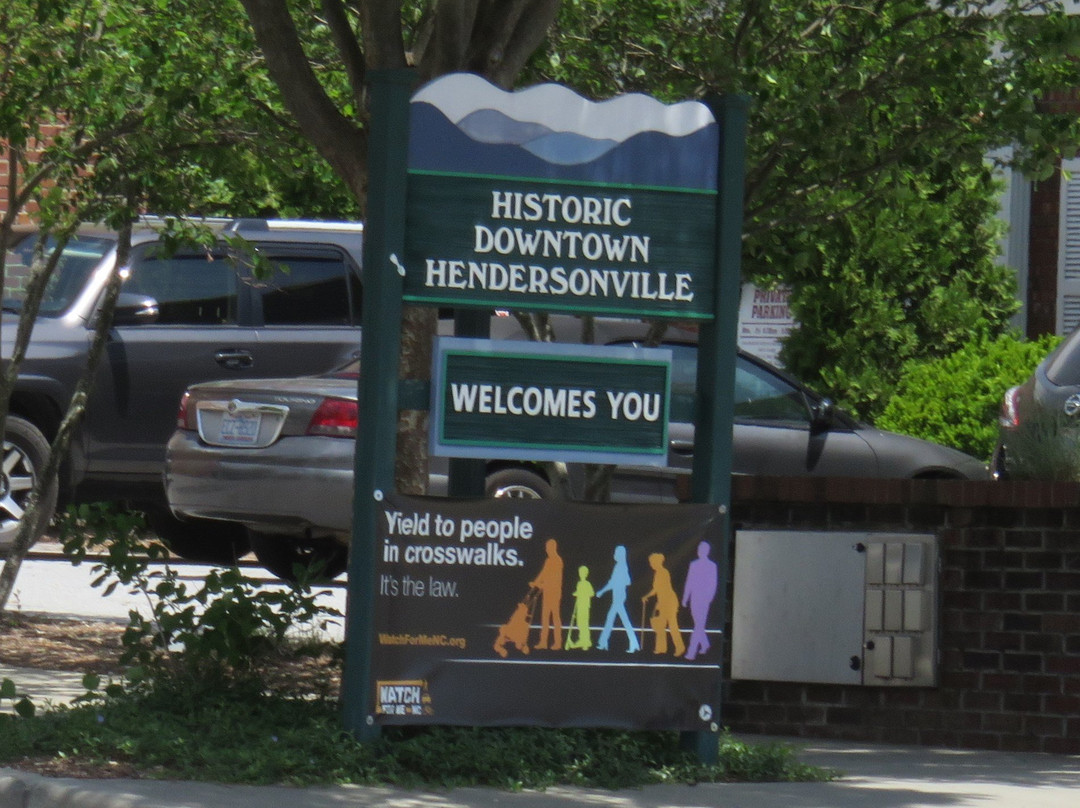 Hendersonville Visitor Center景点图片