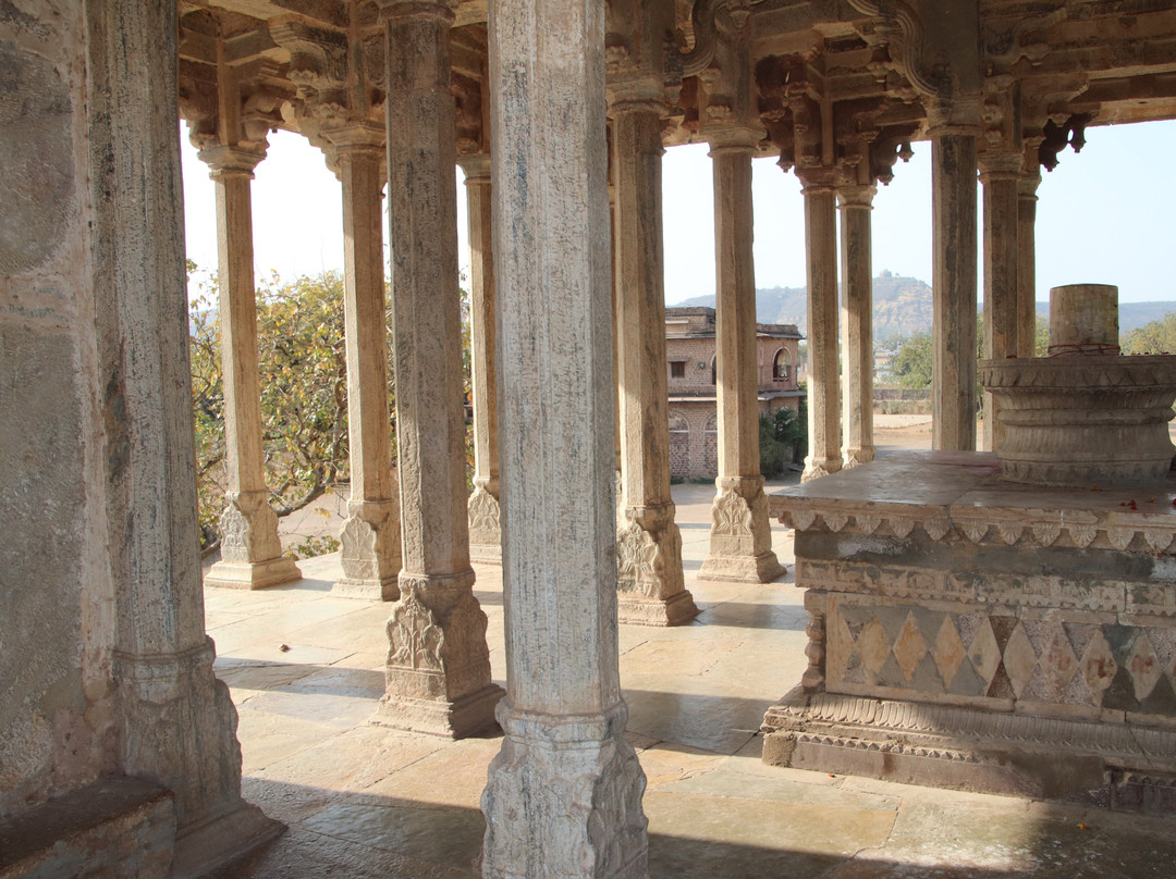 Chaurasi Khambon ki Chhatri景点图片