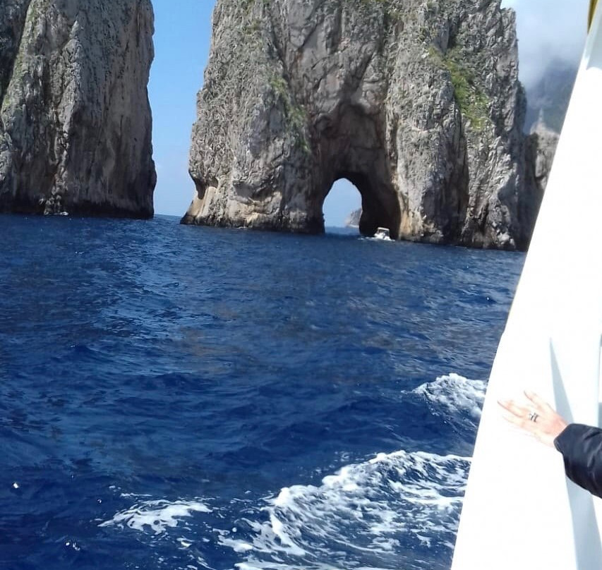 Amalfi Coast Day Tours-波西塔诺必去景点