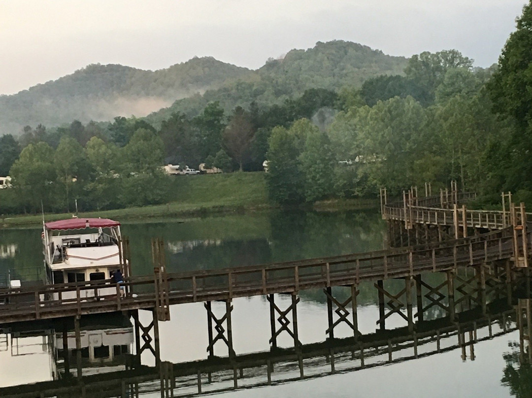 Stonewall Resort Recreation-Roanoke必去景点