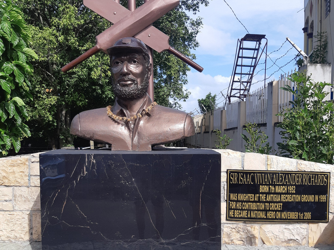 Sir Vivian (viv) Richards Bust - Antigua-圣 约翰必去景点