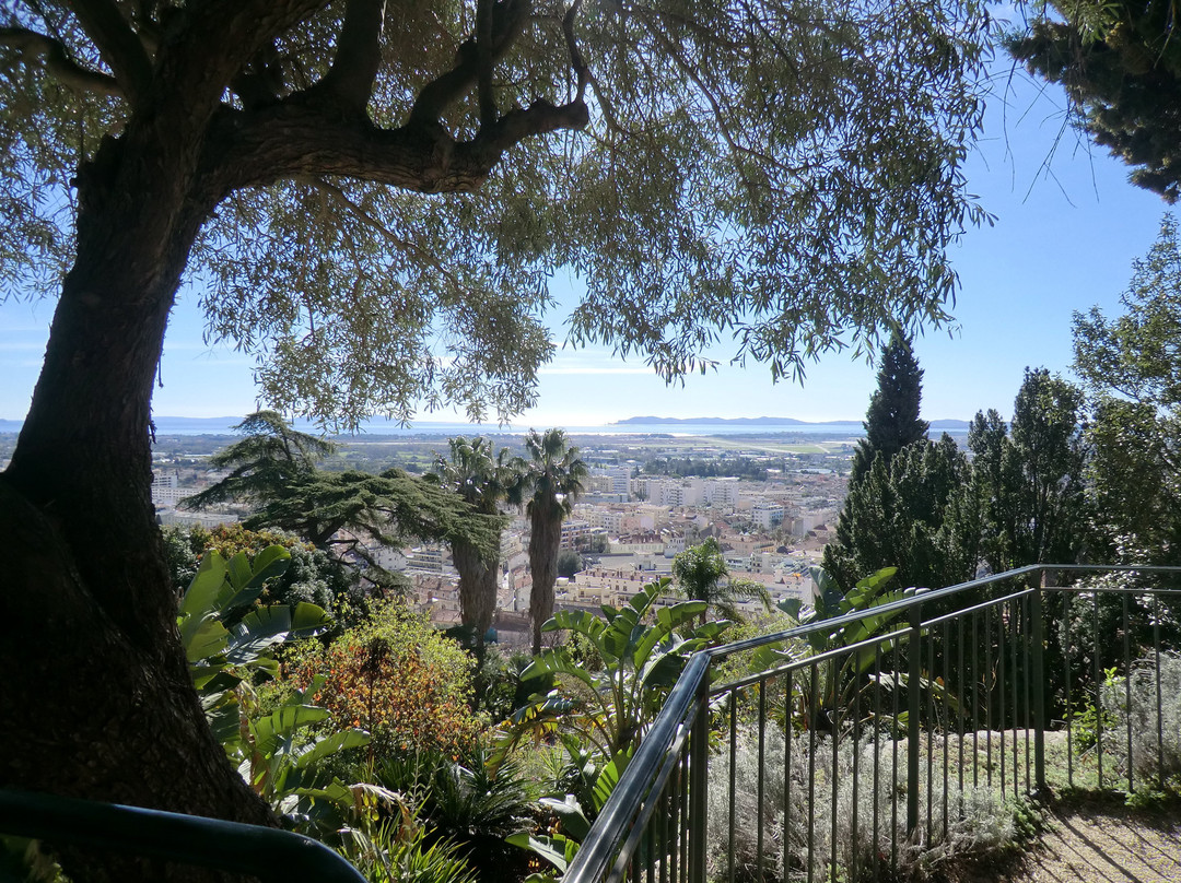 Castel Sainte-Claire-耶尔必去景点