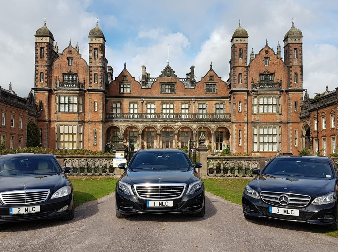 Macclesfield Luxury Cars private Hire Taxi service-麦克尔斯菲尔德必去景点