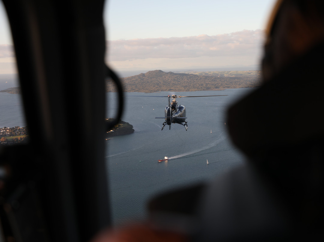 Heletranz Helicopters景点图片
