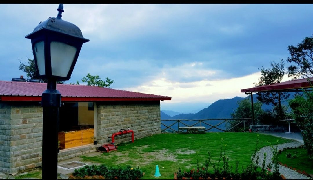 Woodsmoke Retreat主图