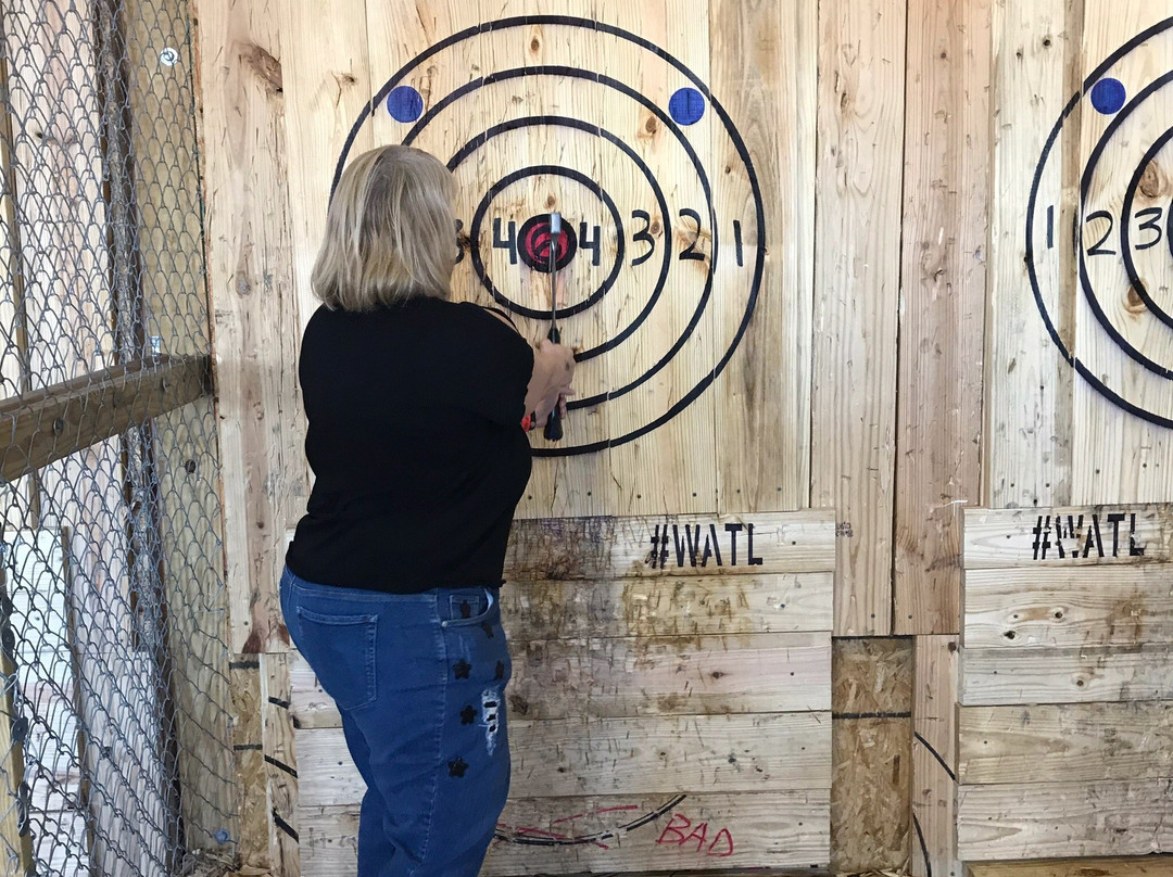 Houston Axe Throwing - Bellaire Location-休斯顿必去景点
