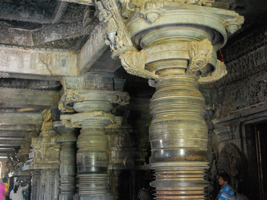 Hoysaleswara Temple景点图片