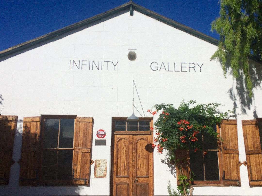 Infinity Gallery-Nieu-Bethesda必去景点