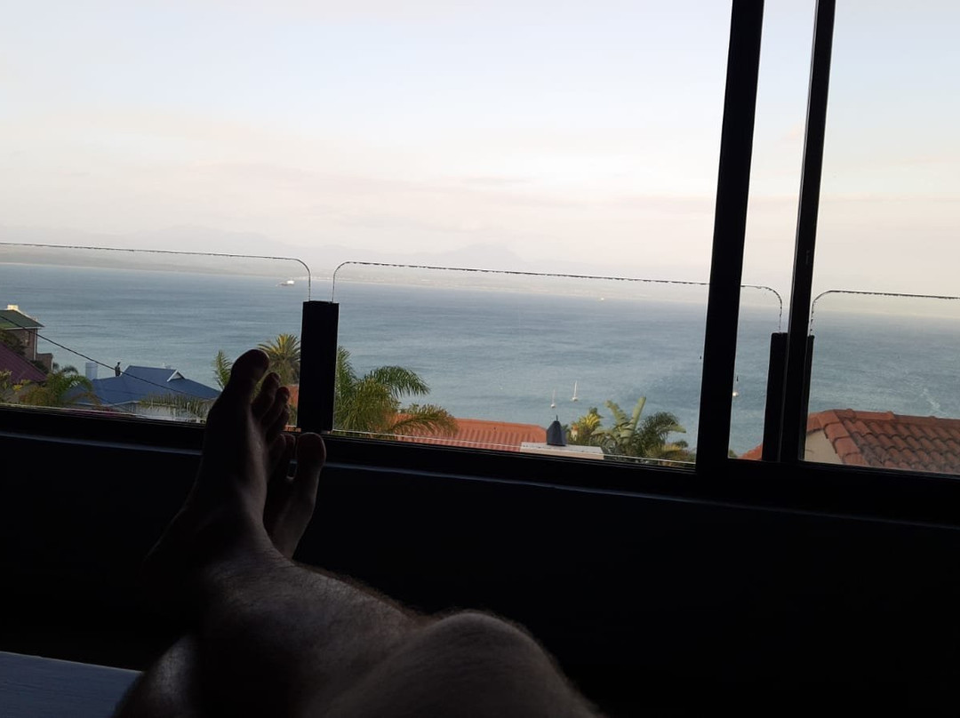 The Edward Charles Manor主图