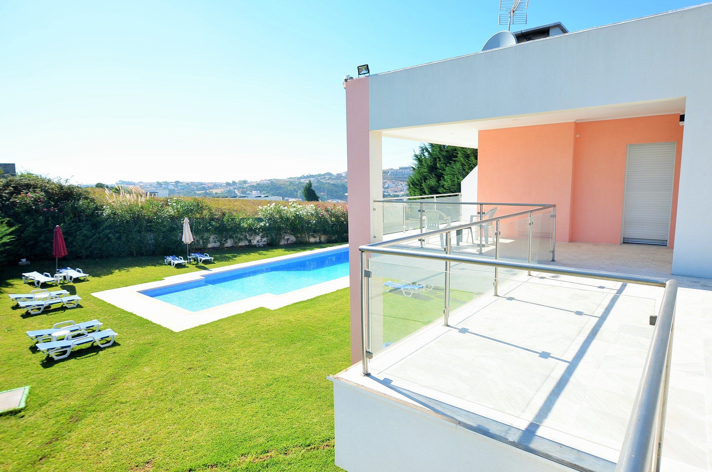 Hilltop Oasis - Lisbon Lux-泳池