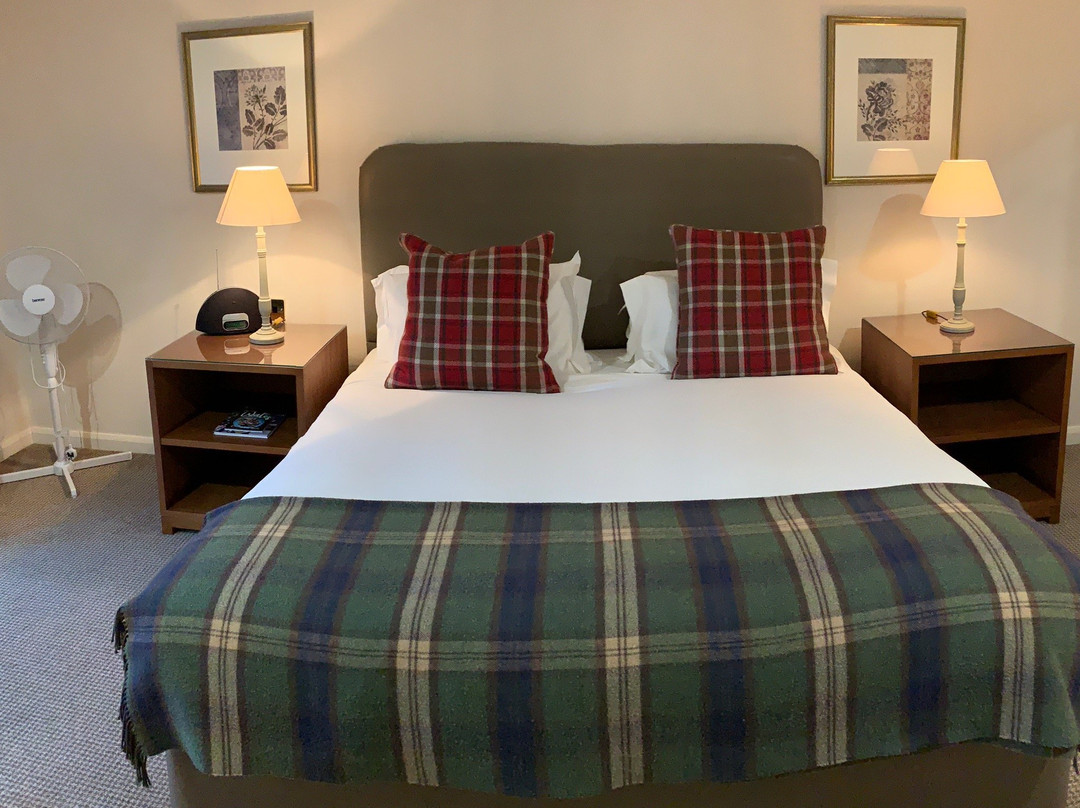 贝斯特韦斯特林荫道酒店主图