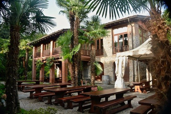 大陆公园酒店主图