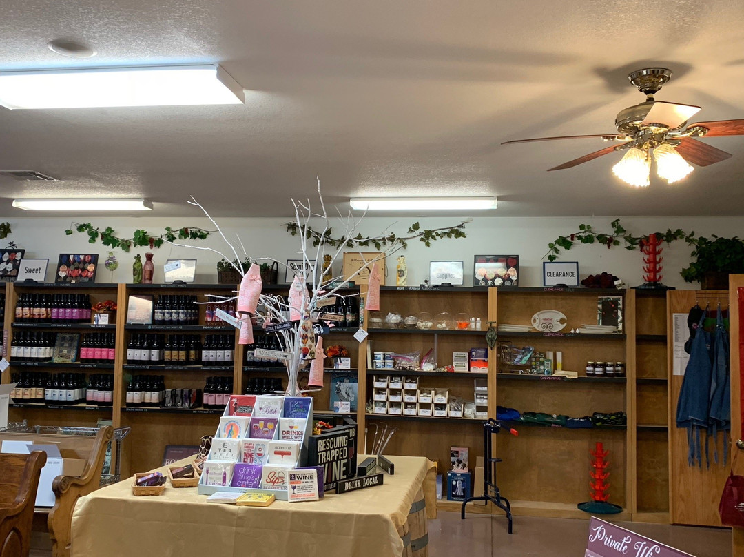 Wyldewood Cellars Winery-Peck必去景点