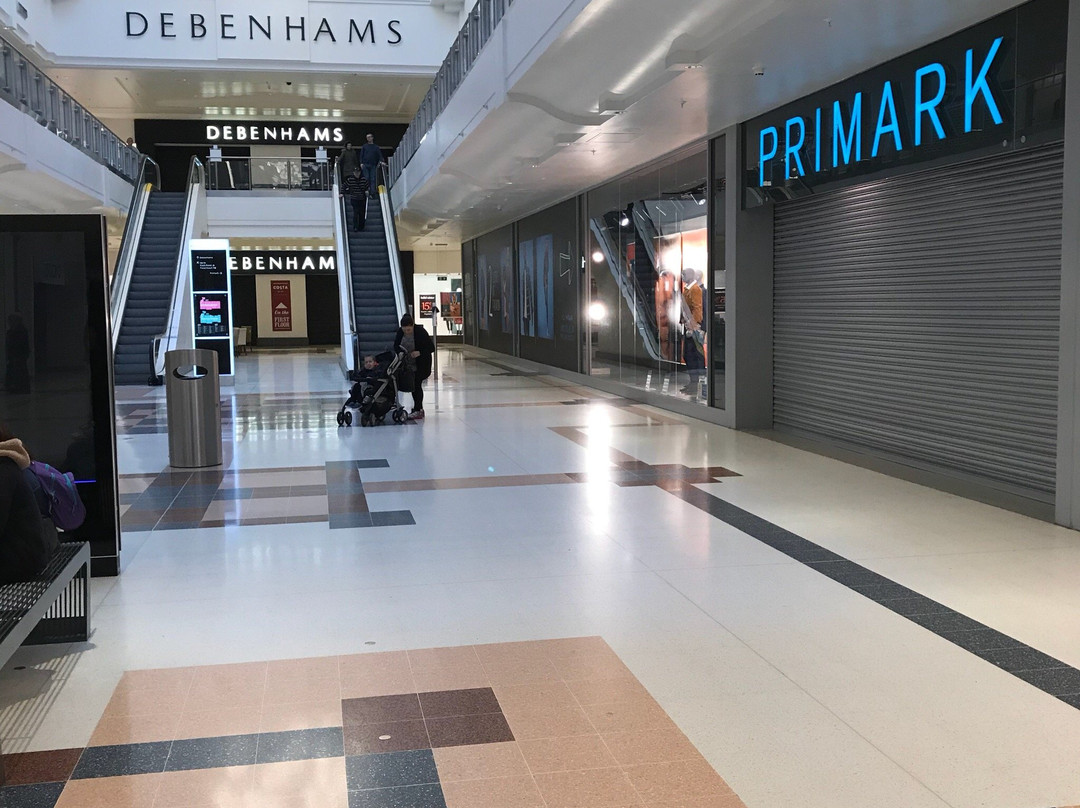 County Mall Shopping Centre景点图片