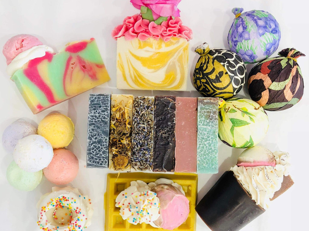 Lovely Bubbly Scrumptious Soapery景点图片