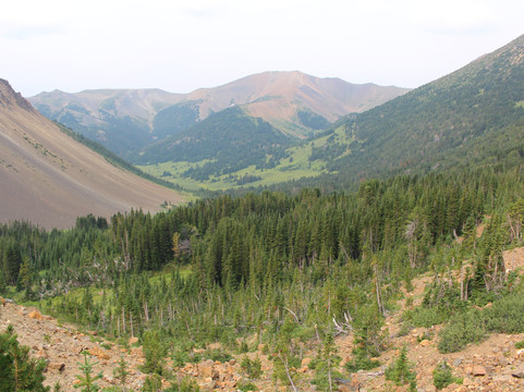 Chilcotin Holidays-Gold Bridge必去景点