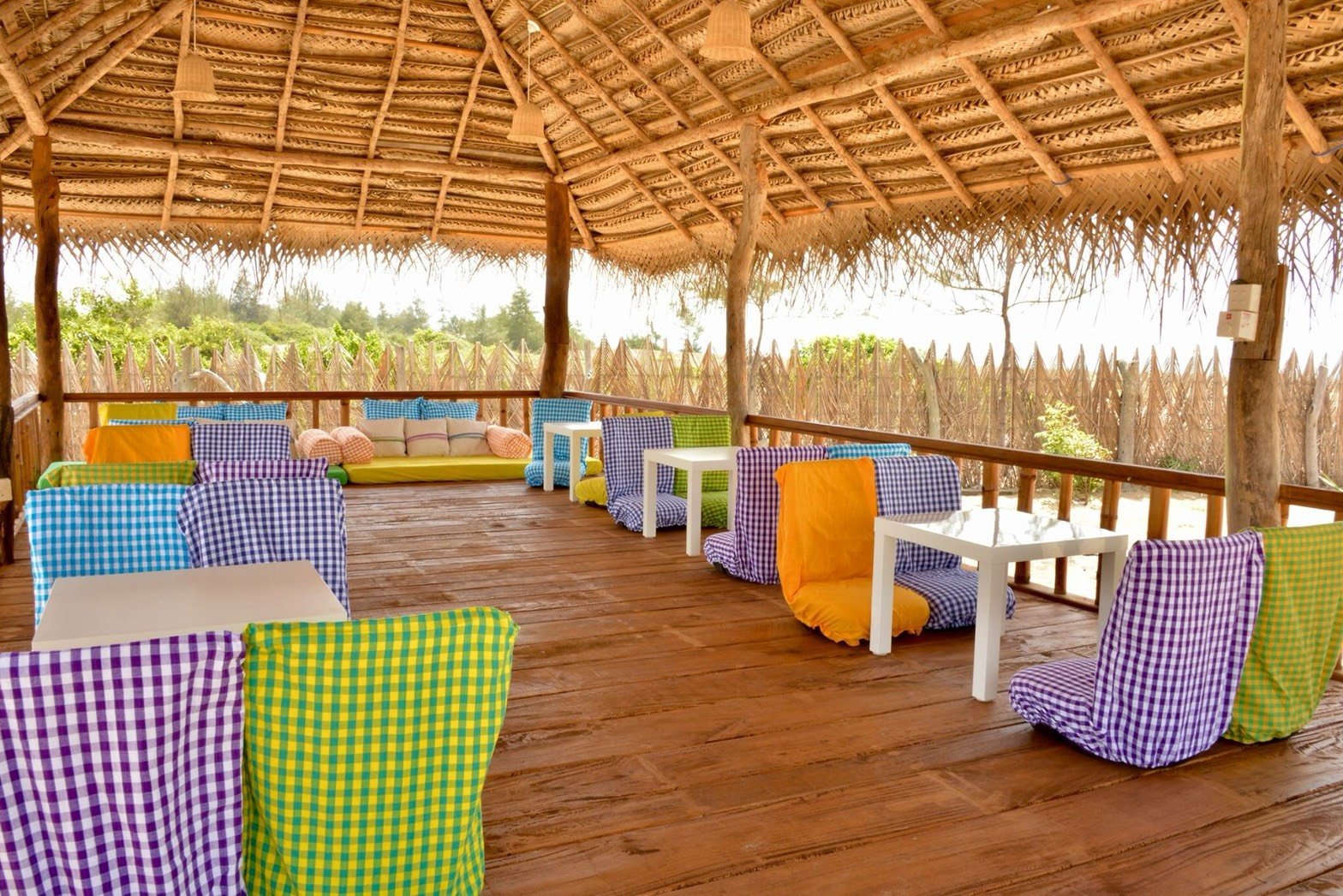 Whisky Point Surf Cabana-官方