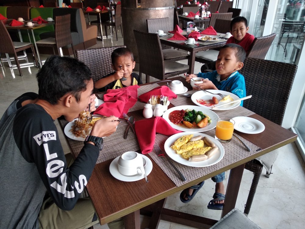 Hotel Santika Premiere Kota Harapan Indah-浴室
