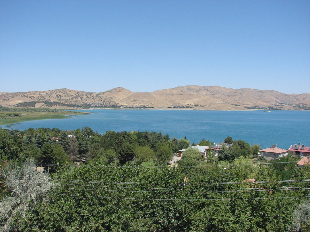 Lake Hazar景点图片