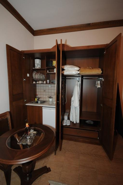 Margit Suites Hotel主图